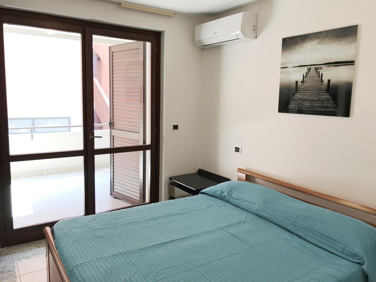 Dora Apartment *